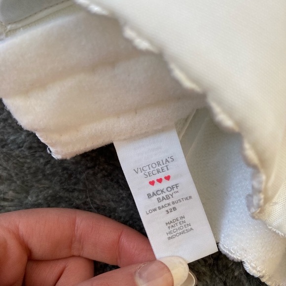 Vintage Victoria’s Secret Bustier - Picture 4 of 6